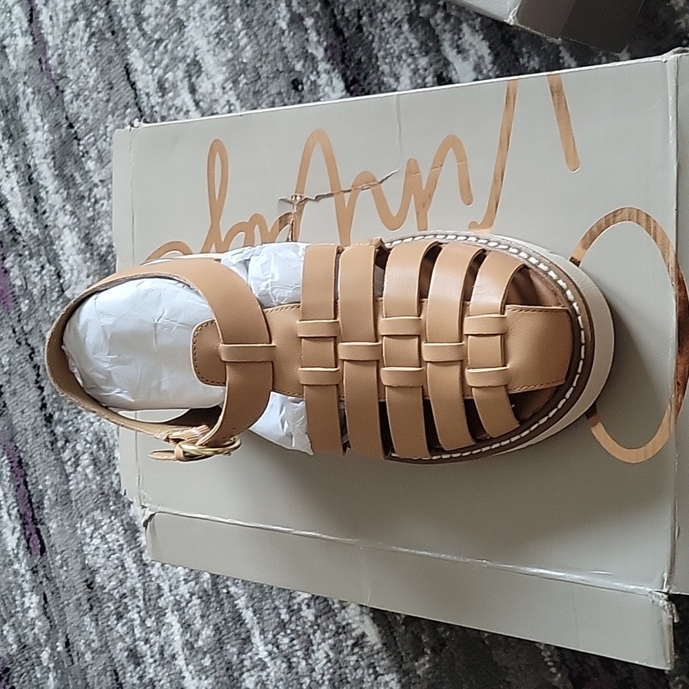 Womens Closed Toe Sandal